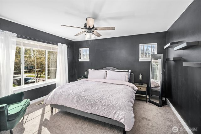 4915 Bering Street NW, Gig Harbor, WA 98332