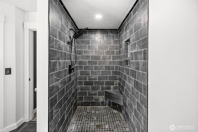 4915 Bering Street NW, Gig Harbor, WA 98332