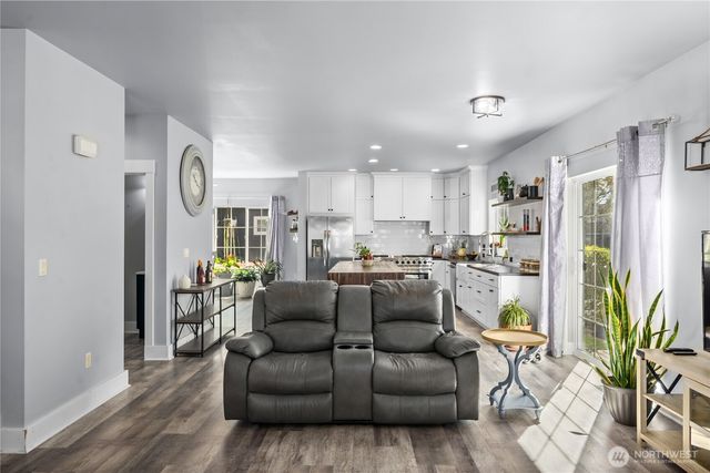 4915 Bering Street NW, Gig Harbor, WA 98332