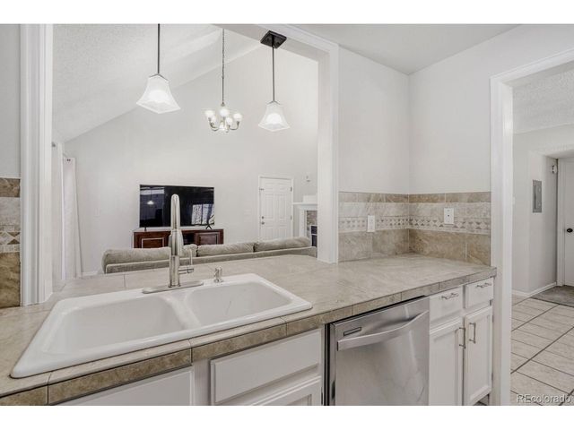 12404 E Tennessee Cir F, Aurora, CO 80012