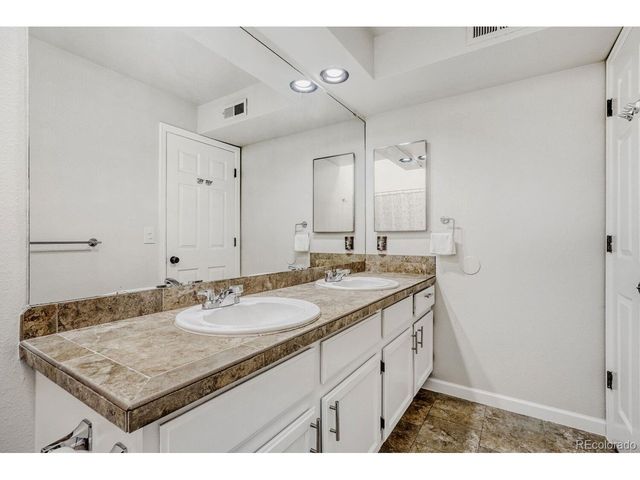 12404 E Tennessee Cir F, Aurora, CO 80012