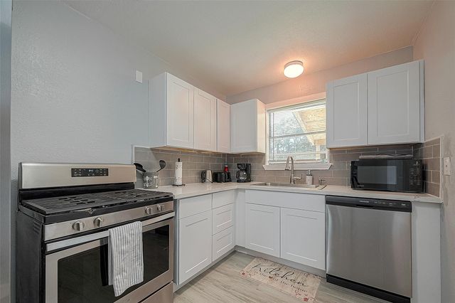 1803 Bayou Homes Drive, Galveston, TX 77551