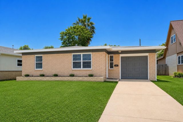 1803 Bayou Homes Drive, Galveston, TX 77551
