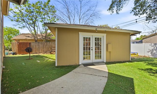 2538 BEVECREST Dr, Corpus Christi, TX 78415