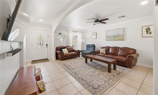 2538 BEVECREST Dr, Corpus Christi, TX 78415