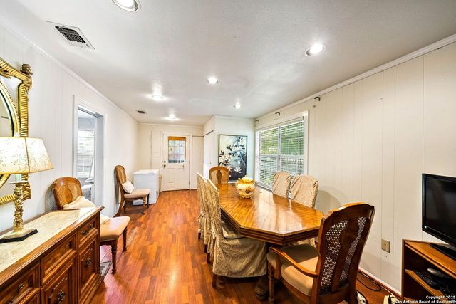 112 Barrett Place, San Antonio, TX 78225