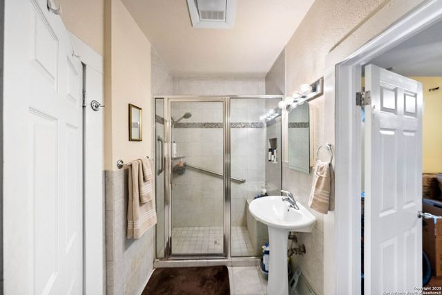 112 Barrett Place, San Antonio, TX 78225