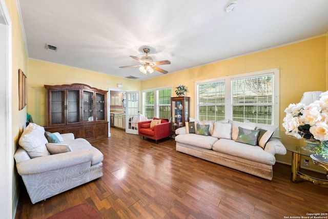 112 Barrett Place, San Antonio, TX 78225