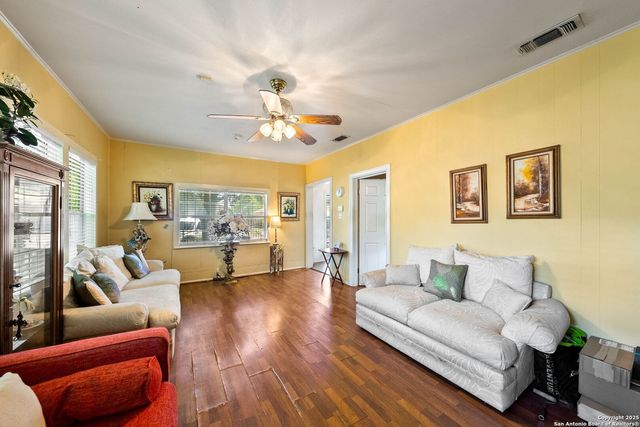 112 Barrett Place, San Antonio, TX 78225