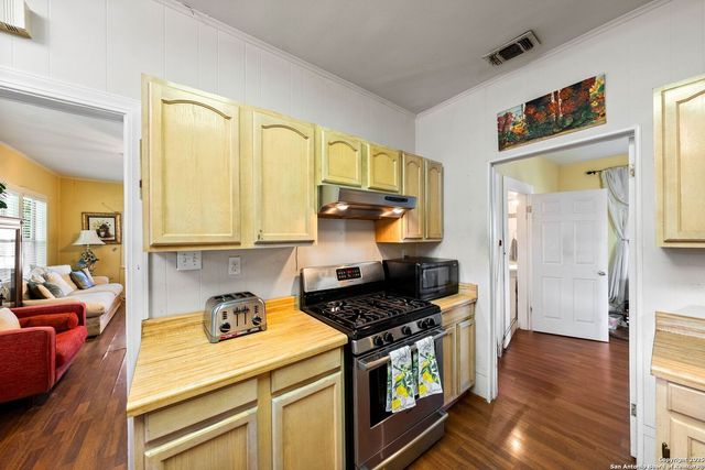 112 Barrett Place, San Antonio, TX 78225