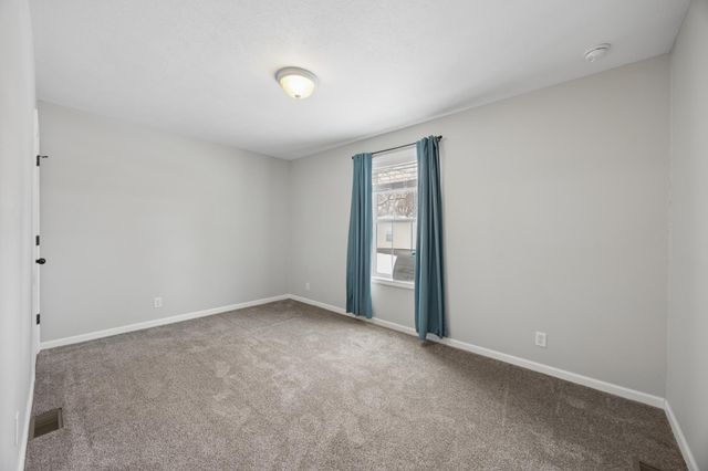 950 Cessna Drive, New Brighton, MN 55112