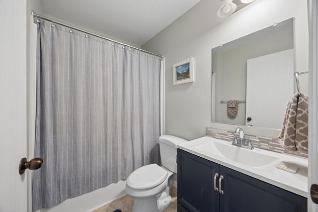 950 Cessna Drive, New Brighton, MN 55112
