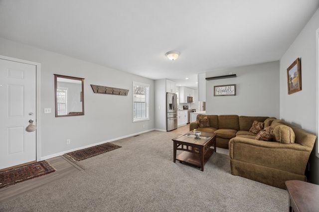 950 Cessna Drive, New Brighton, MN 55112