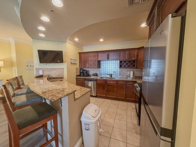 10 Harbor Boulevard W627, Destin, FL 32541