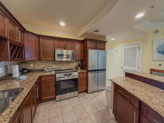 10 Harbor Boulevard W627, Destin, FL 32541