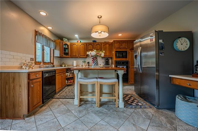 6129 Crosby Road, Lockport Town, NY 14094