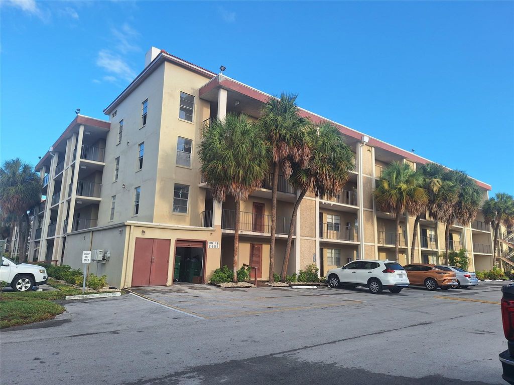 2601 NW 48TH Terrace 345, Lauderdale Lakes, FL 33313