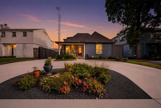 1951 Lexington Street, Houston, TX 77098