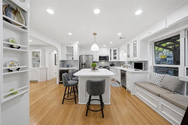 1951 Lexington Street, Houston, TX 77098
