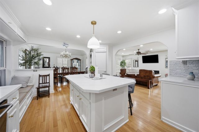 1951 Lexington Street, Houston, TX 77098