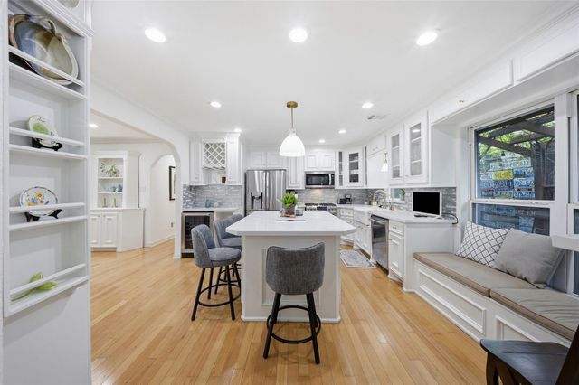 1951 Lexington Street, Houston, TX 77098