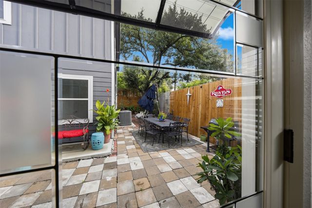 1951 Lexington Street, Houston, TX 77098