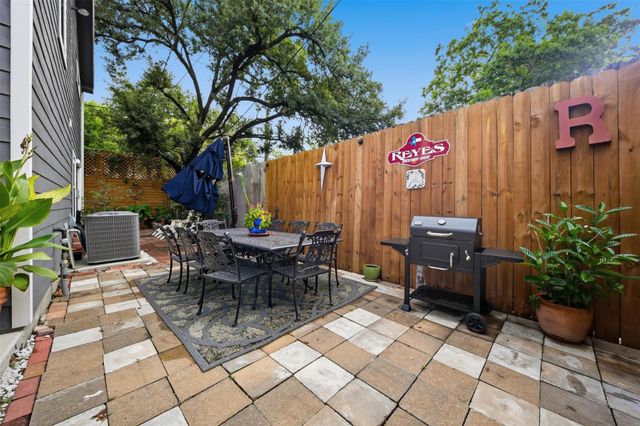 1951 Lexington Street, Houston, TX 77098