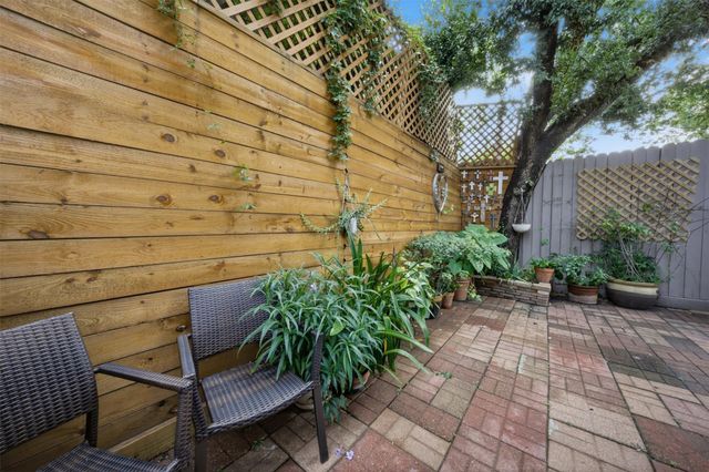 1951 Lexington Street, Houston, TX 77098