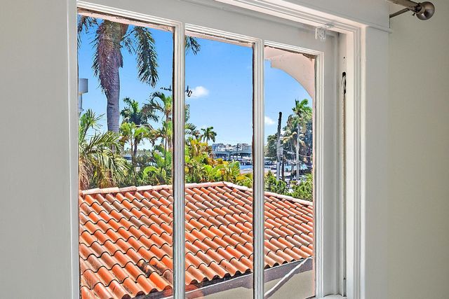 228 9th Street, West Palm Beach, FL 33401