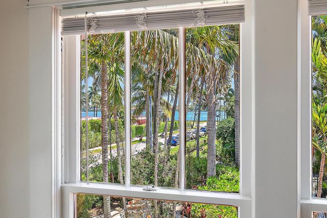 228 9th Street, West Palm Beach, FL 33401