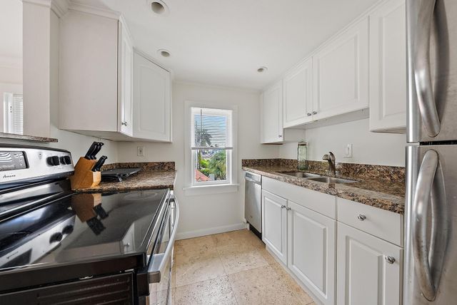 228 9th Street, West Palm Beach, FL 33401