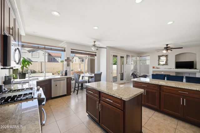 5960 W LONE CACTUS Drive, Glendale, AZ 85308