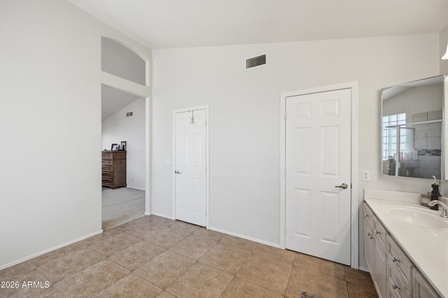 5960 W LONE CACTUS Drive, Glendale, AZ 85308