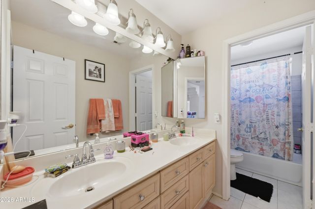 5960 W LONE CACTUS Drive, Glendale, AZ 85308