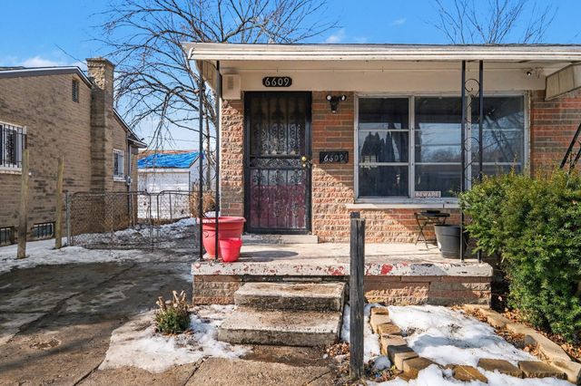 6609 Cranwood Drive, Flint, MI 48505