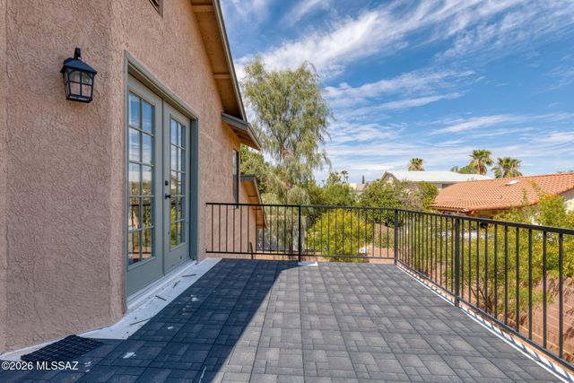 2650 W Camino Del Venegas, Tucson, AZ 85742