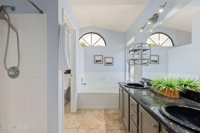 2650 W Camino Del Venegas, Tucson, AZ 85742