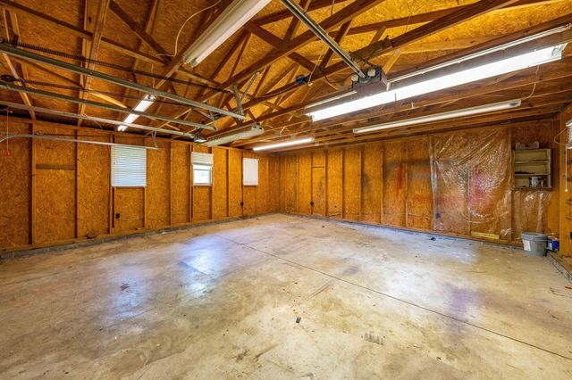 1315 Adobe Drive, Johnson City, TN 37601