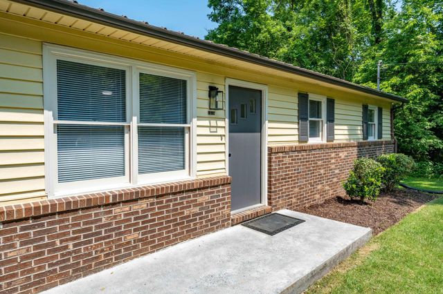 1315 Adobe Drive, Johnson City, TN 37601