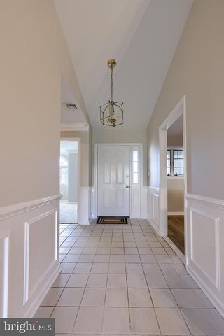 33 BLACK OAK DR, Lancaster, PA 17602