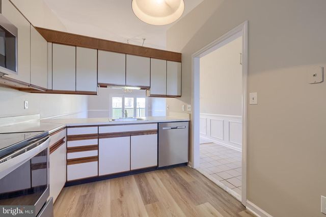 33 BLACK OAK DR, Lancaster, PA 17602