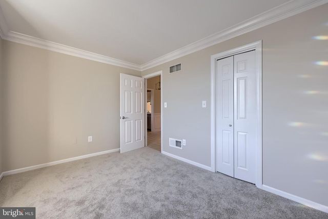 33 BLACK OAK DR, Lancaster, PA 17602