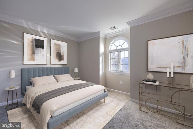 33 BLACK OAK DR, Lancaster, PA 17602