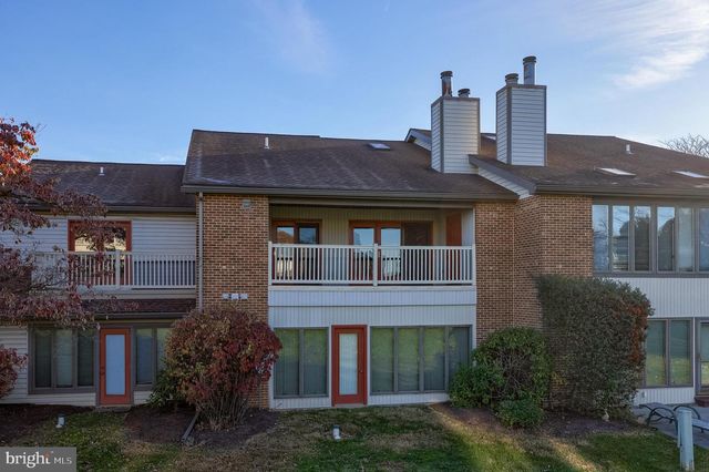 33 BLACK OAK DR, Lancaster, PA 17602