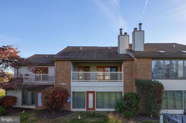 33 BLACK OAK DR, Lancaster, PA 17602