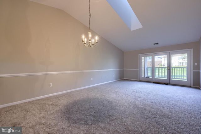 33 BLACK OAK DR, Lancaster, PA 17602