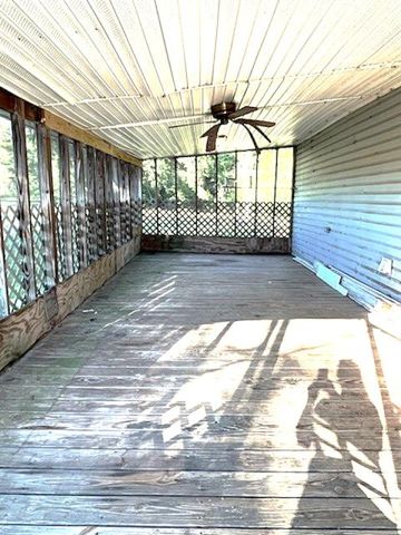 1221 D Hodge Rd, Cottonwood, AL 36320