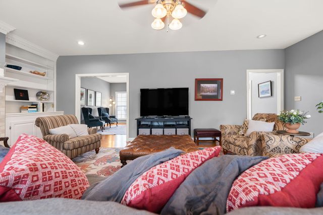 115 Winding View Trail, Georgetown, KY 40324