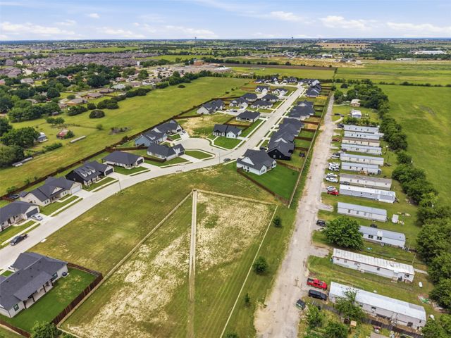 516 Highview Court, Godley, TX 76044
