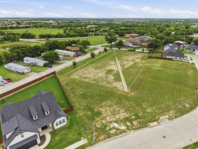 516 Highview Court, Godley, TX 76044